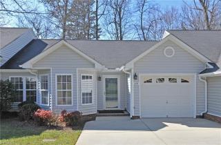 210 Miller Pointe Dr, Winston Salem, NC 27106-4593