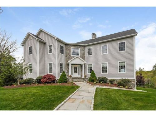 81 Kellogg St, Brookfield Center, CT 06804-1546