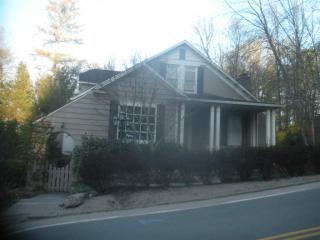 15 Lew St, Woodridge, NY 12789-5318