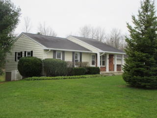 9 Mccollum Dr, Fulton NY  13069-3207 exterior