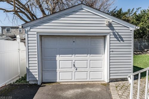 524 Laurel Ave, Roselle Park NJ  07204-1542 exterior
