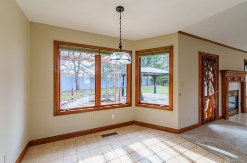 240 Fivepines Ct, Englewood OH  45315-9636 exterior