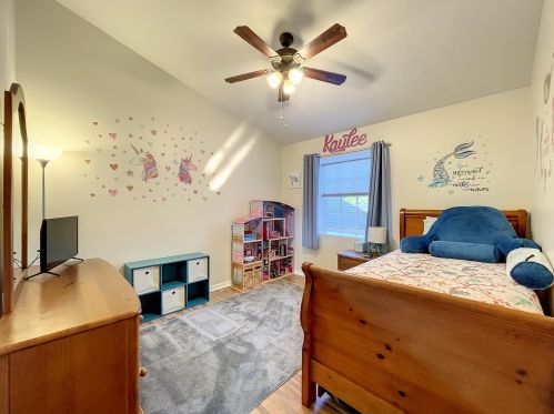 1726 Berkshire Blvd, Fort Pierce FL 34952-7112 exterior