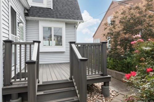 76 Washington Ave, Niantic, CT