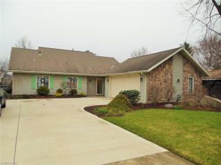 206 Sheila Dr, Rochester, OH 44090-1011