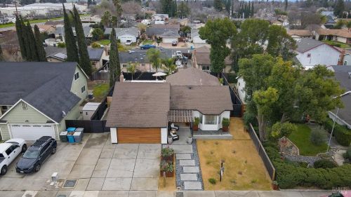 403 Temple Dr, Vacaville CA  95687-5146 exterior