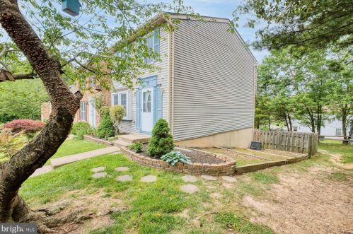 3392 Longbow Ct, Woodbridge, VA 22192-4405