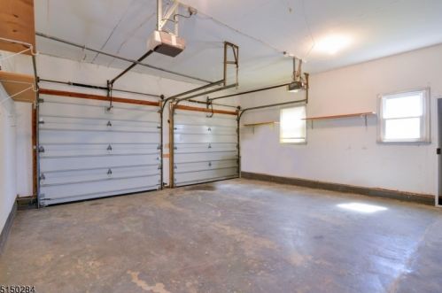 6 Sandra Rd, East Amwell Township NJ  08551-1009 exterior