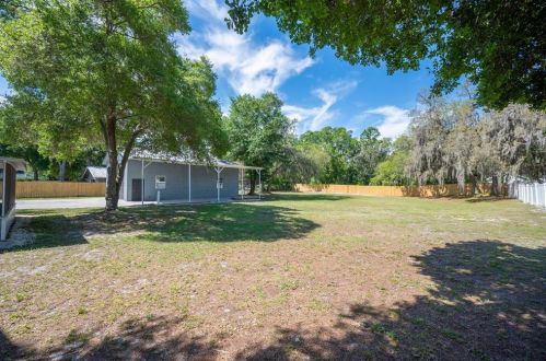 8544 Pinecone Dr, Lakeland FL  33809-1674 exterior