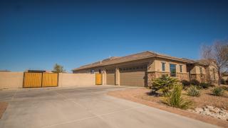 1860 Appleby Rd, Gilbert, AZ 85298-3233