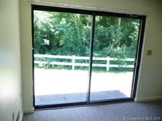 517 Asbury Rdg, Huntington, CT 06484-4884