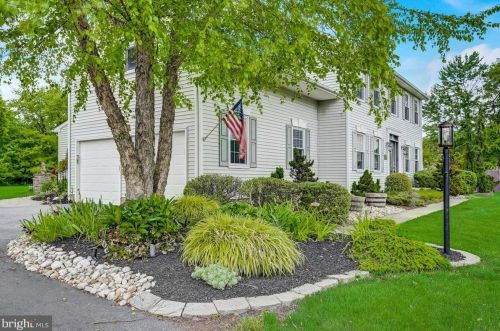 1266 Woodthrush Ct, Yardley, PA 19067-5550