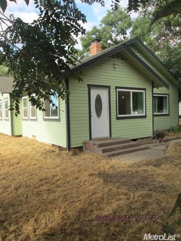 6546 Walnut Ave, Winton, CA 95388-9537