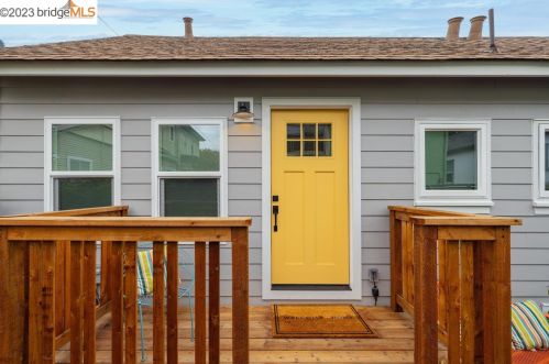 1058 56th St, Oakland CA 94608-2745 exterior