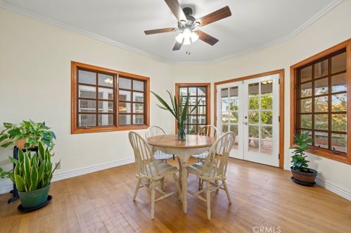 26945 Brooken Ave, Santa Clarita CA  91387-3904 exterior