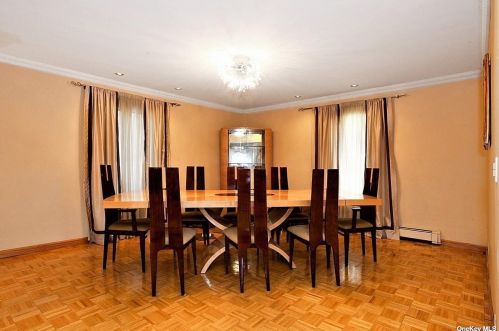 508 Wolf Hill Rd, Huntington Station NY  11746-5725 exterior