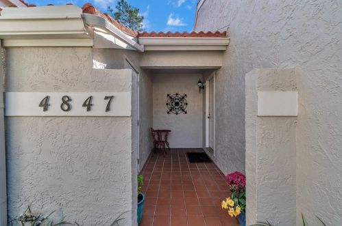 4847 Napoli Ct, Saint Petersburg, FL 33703-3104