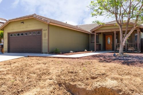 33610 Canyon Ranch Rd, Wildomar, CA 92595-8491