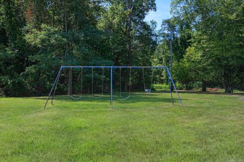 533 Oscawana Lk Rd, Tompkins Corners NY  10579-2205 exterior