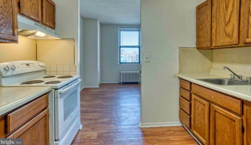 3900 Chestnut St, Philadelphia PA  19104-3120 exterior