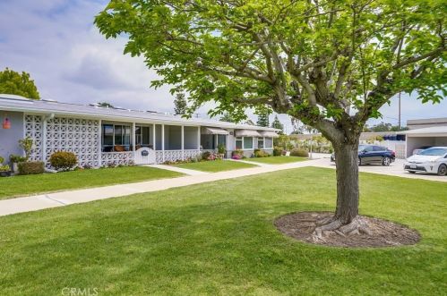 1503 Monterey Rd, Seal Beach CA  90740-5269 exterior