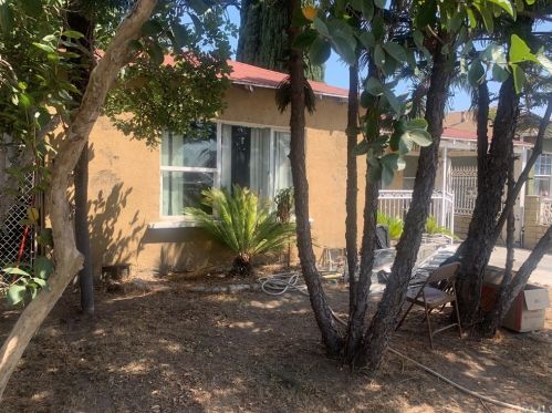 2541 Missouri Ave, South Gate, CA 90280-3938