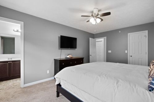 136 Rylie Dr, Harmony PA 16037-7765 exterior