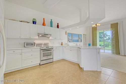 105 Keystone Dr, Sebastian, FL 32958-6935