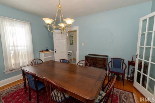 321 Edgewater Dr, Mishawaka IN  46545-6910 exterior