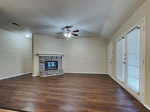 1747 Reynolds St, Lancaster TX  75134-4124 exterior