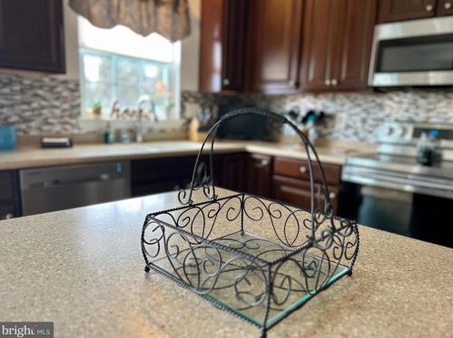 148 Killian Ln, Charles Town WV  25414-4939 exterior