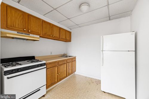 2117 Seneca Rd, Wilmington DE  19805-4131 exterior