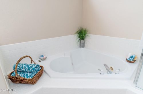 22033 Golf Club Dr, Sun City AZ 85375-2078 exterior