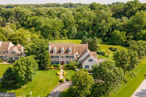 113 Newlin Green Cir, Kennett Sq, PA 19348-1020