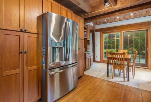 42 Watson Rd, Dover NH  03820-5801 exterior