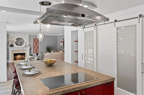 584 Andover Dr, Anaheim CA  92807-4606 exterior