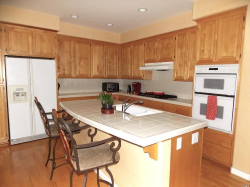 1409 Birdie Dr, Windsor CA  95492-8717 exterior