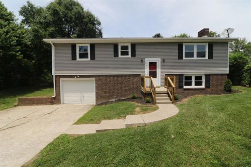 104 Lee Dr, Richmond, KY 40475-9110