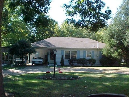 2007 Culberhouse St, Jonesboro, AR 72401-8912
