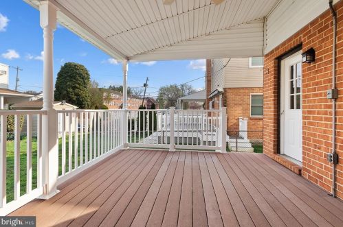 6 Lawnton Ter, Manor PA  19036-1504 exterior