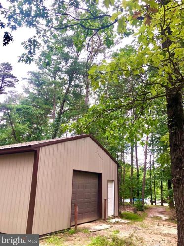 253 Jackson Rd, Berlin Boro NJ  08009-2618 exterior