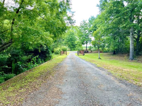 1760 Fox Hill Rd, Defuniak Springs FL  32433-6287 exterior