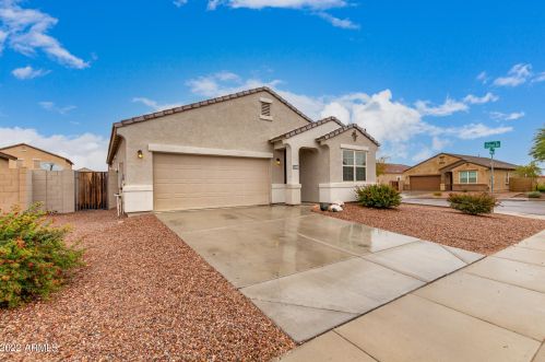 25258 Nancy Ln, Buckeye, AZ 85326-2332
