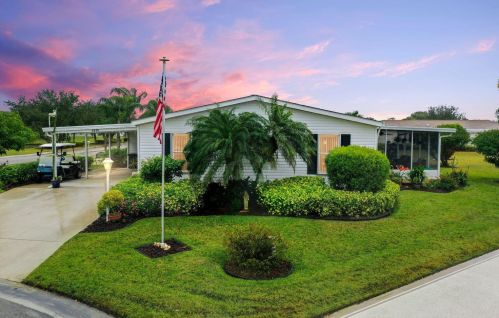3305 Red Tailed Hawk Dr, Fort Pierce, FL 34952-3015