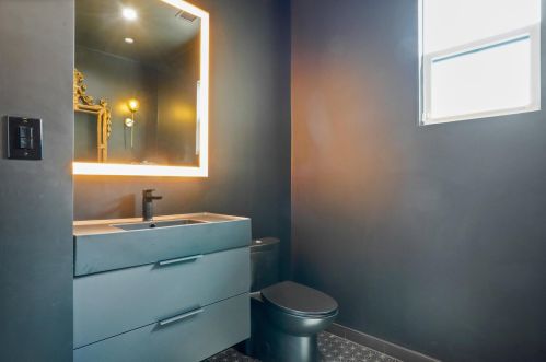 4552 Ethel Ave, North Hollywood CA  91605-4703 exterior