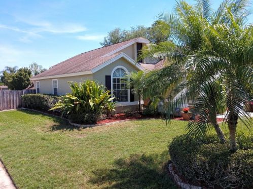 7639 Redwood Country Rd, Orlando, FL 32835-5146