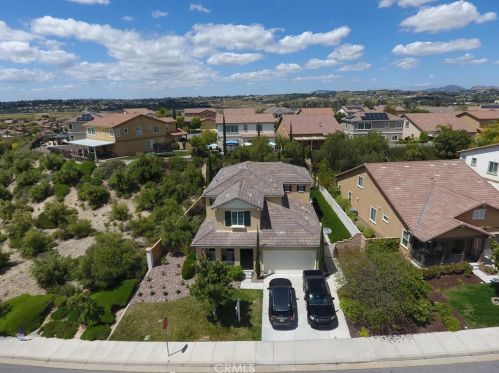 44260 Nighthawk Pass, Temecula CA  92592-1388 exterior