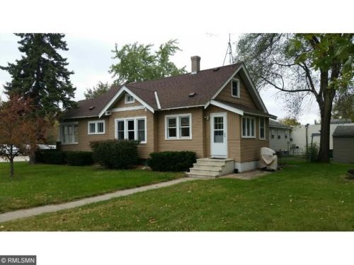 902 Sibley Ave, Litchfield, MN 55355-3517