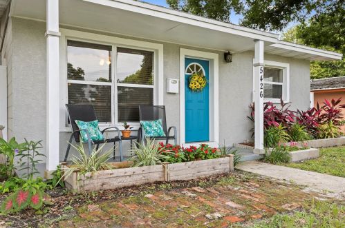 5426 6th Ave, Saint Petersburg, FL 33707-6133