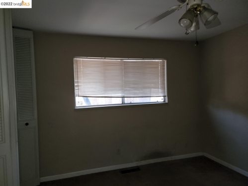 1728 Vine St, Lodi CA  95240-4853 exterior